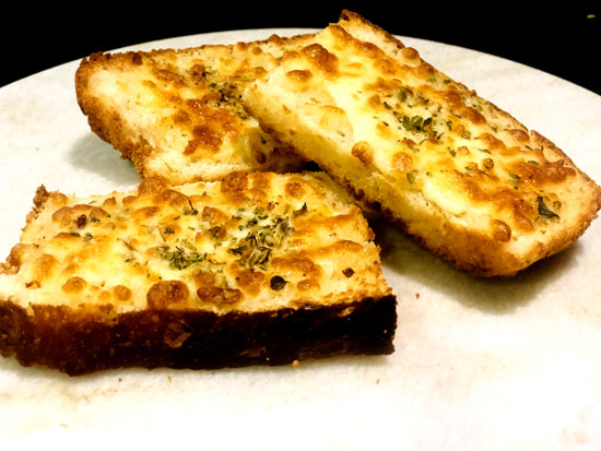 Garlic Bread With Bread Slices
